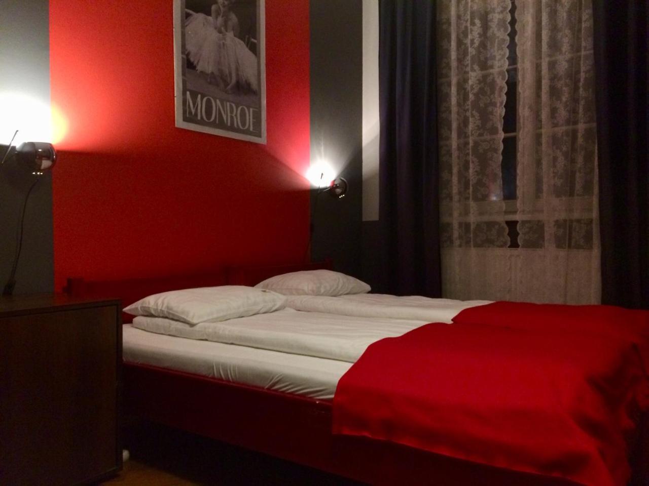 Tramp Aparthostel Krasków Dış mekan fotoğraf
